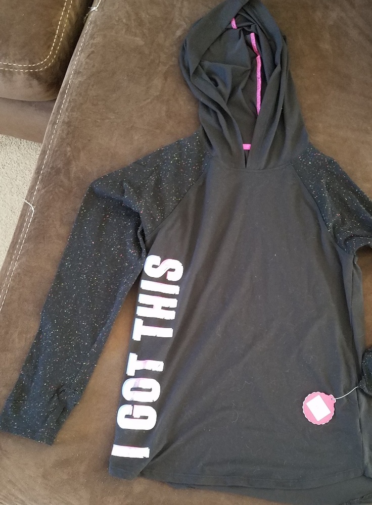 Long sleeve hooded Tee